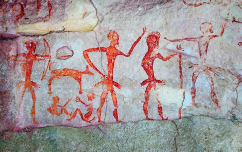 Neolithic cave paintings made 25004000 years ago in Thailand using a bright - photo 2