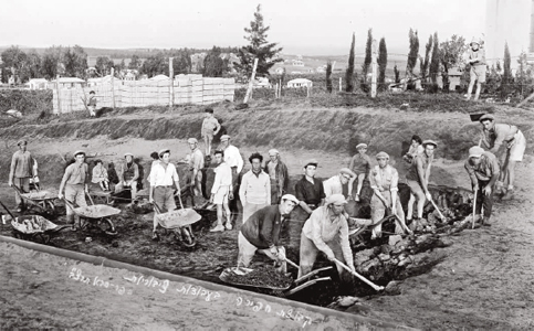 Building Tel Aviv Gymnasium high school Central Zionist Archives The - photo 3