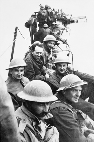 8 Officers of the Royal Ulster Rifles awaiting evacuation from an improvised - photo 10