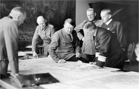 16 Invasion Planning Conference at the Berghof July 1940 Hitler and Admiral - photo 18