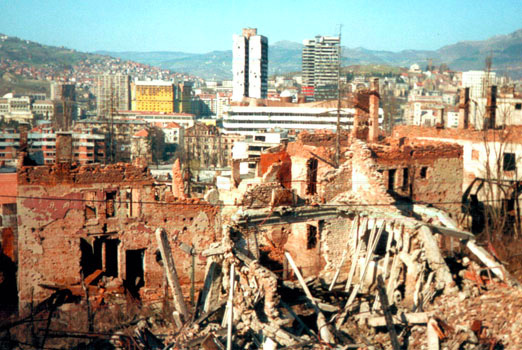 Sarajevo under seige Picture Hedwig Klawuttke A government building in - photo 4