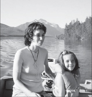 Sally and Laura in 1972 Swallow the Ocean A MEMOIR Laura M Flynn - photo 1