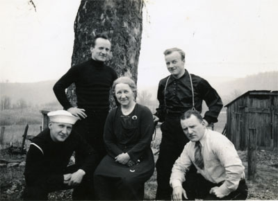 Richard Rose upper right with his mother and brothers Foreword by - photo 2