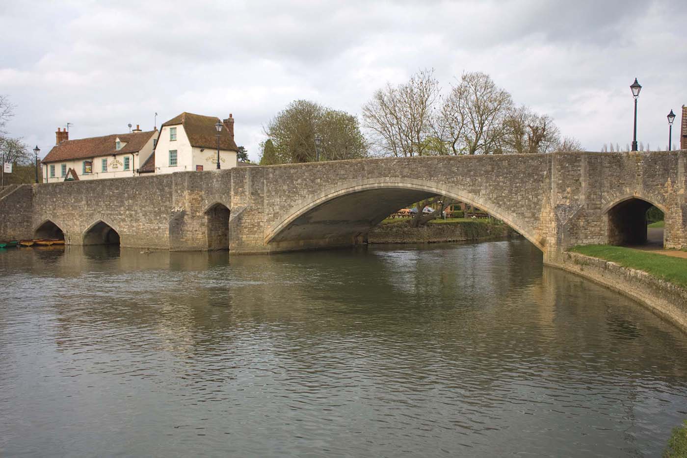 Abingdon Bridge Foreword Nick Baveystock Director General and Secretary - photo 3