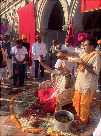 Abhishekh of Jhalleshvar Jayasinhji on December 12 2017 at Dhrangadhra Dr - photo 3