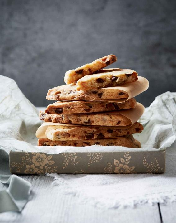 CHOC CHIP SHORTBREAD MINI CHOCOLATE COOKIES MAKES 2025 These cookies are - photo 10