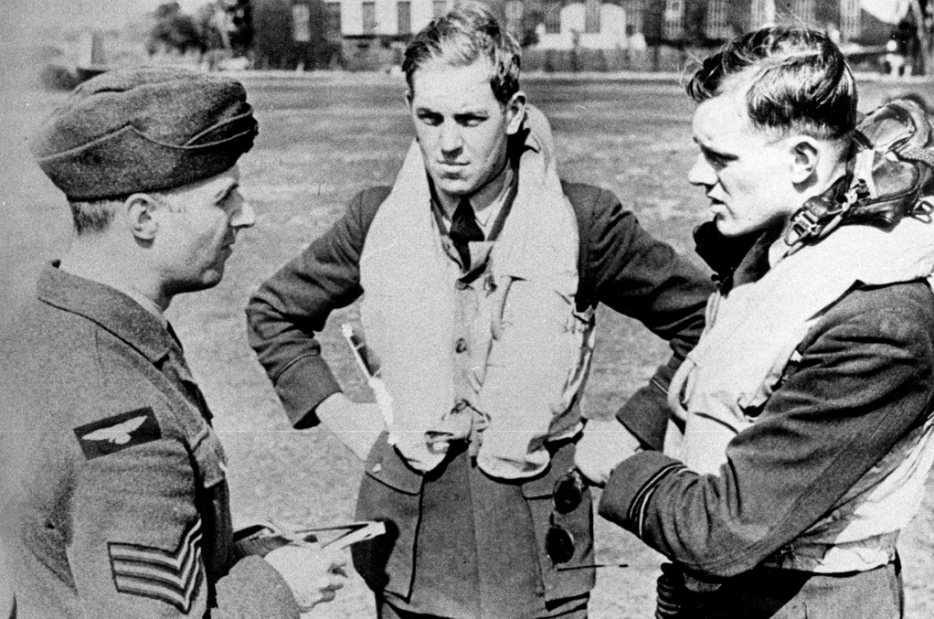 Pilots of RAF Fighter Command in 1940 Regretfully Hans-Otto Lessing brought - photo 1