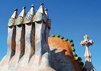 In the shape of an animals back with iridescent scales Gaudis Casa Battl is - photo 15