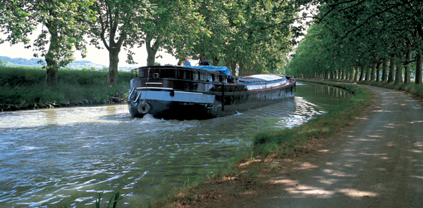 The Canal du Midi near Argeliers between Carcassonne and Bziers That night we - photo 6