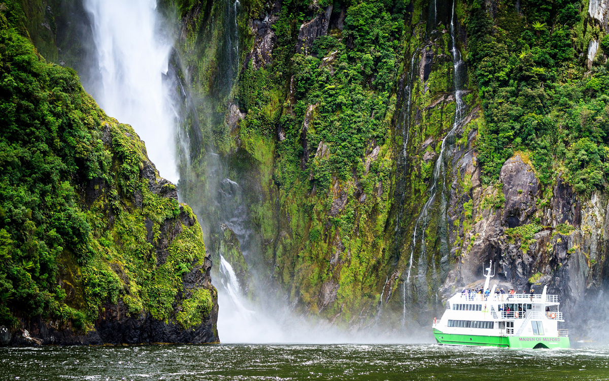 INBALRUBIN500PX A great spot to take a boat tour or flight to see whales - photo 7