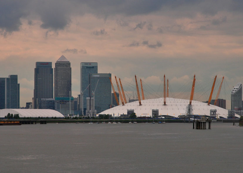 The magnificient view of central London from the top of the London Eye Th - photo 8