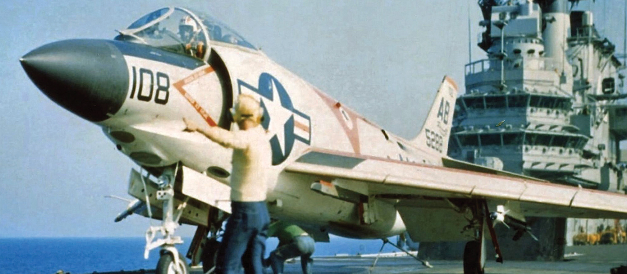 McDonnells predecessor to the F-4 Phantom II was the F3H-2 Demon which - photo 4