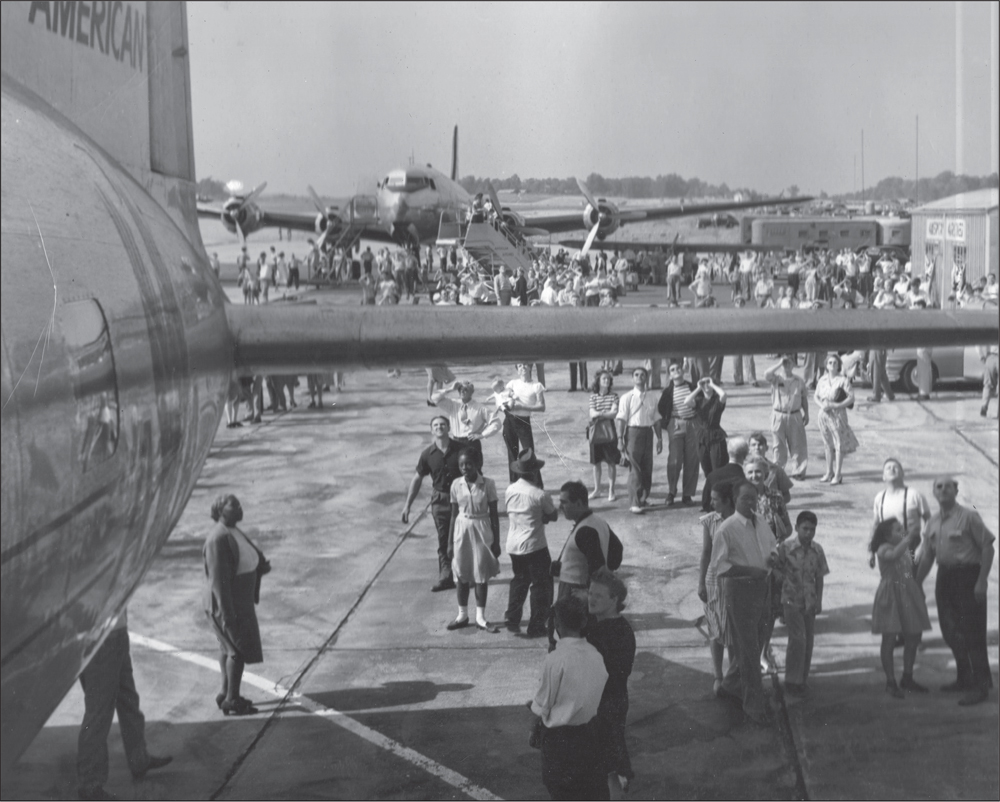 Major airlines brought their latest aircraft to this late-1940s air show to - photo 2