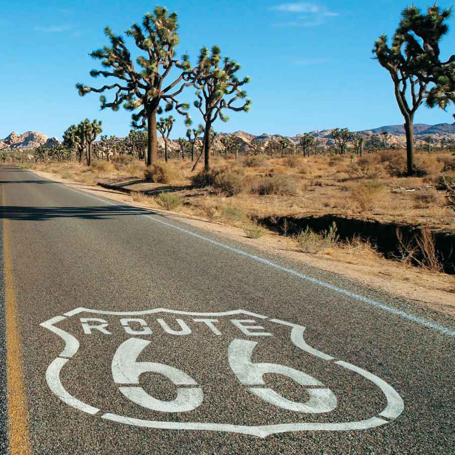 ROUTE 66 AMERICAS LONGEST SMALL TOWN TEXT BY JIM HINCKLEY PHOTOGRAPHY BY - photo 2