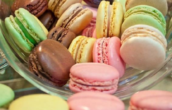 If you want to make delicious macarons or French cookies these recipes can be - photo 4