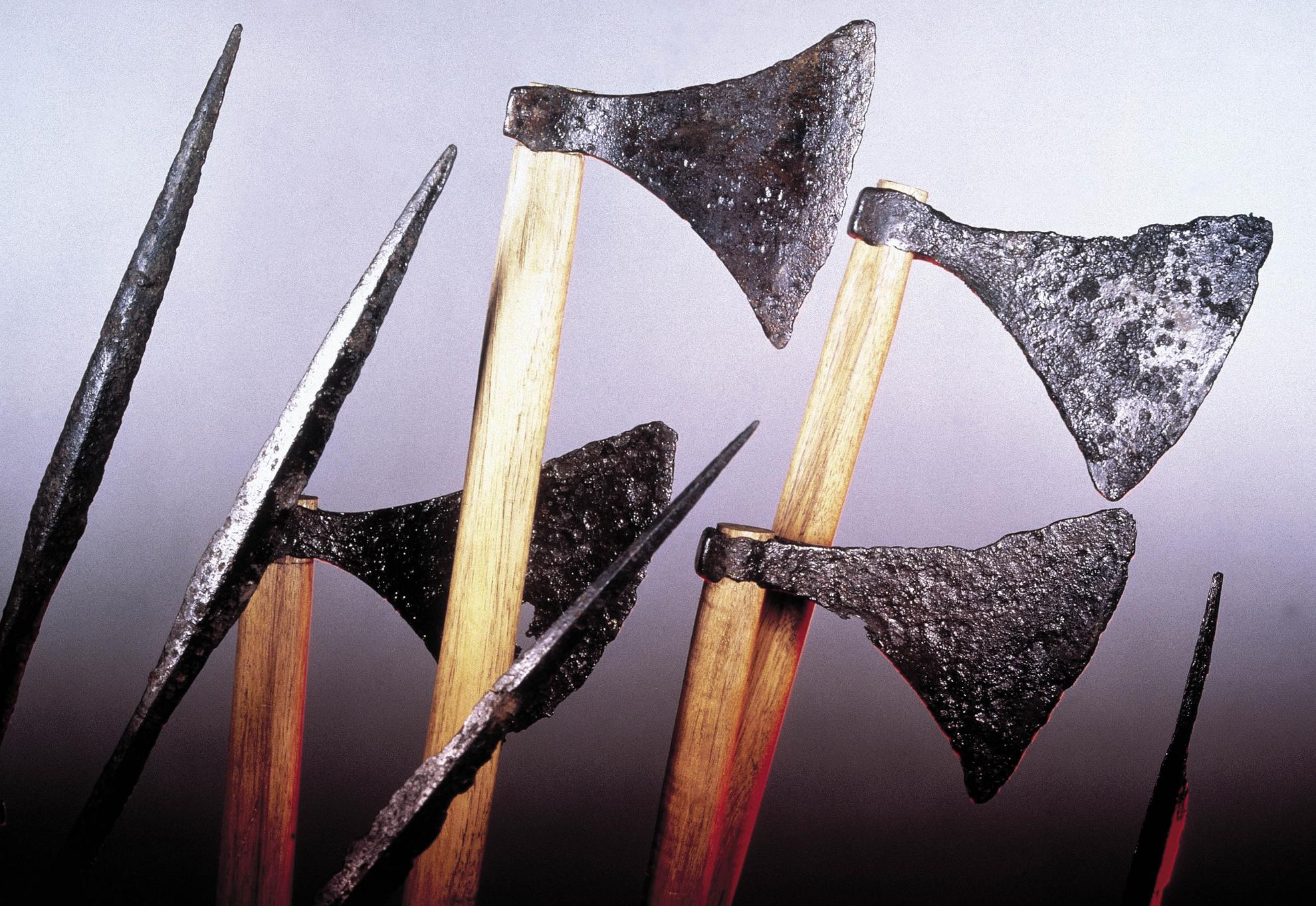 Viking battle-axes and spears recovered from the River Thames at London Bridge - photo 4