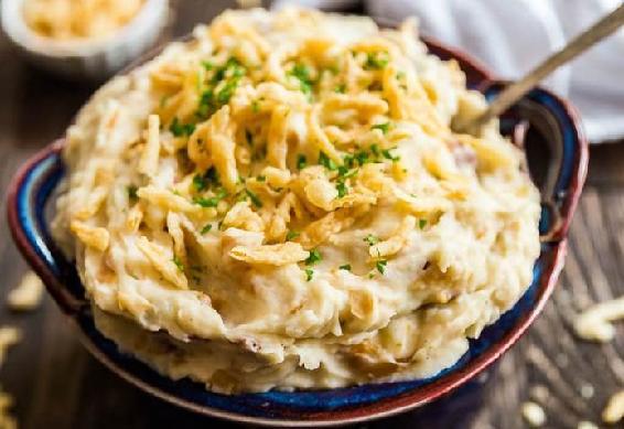 Onion Potato Mash Mash with stir-fried mushrooms boiled potatoes and cream - photo 9