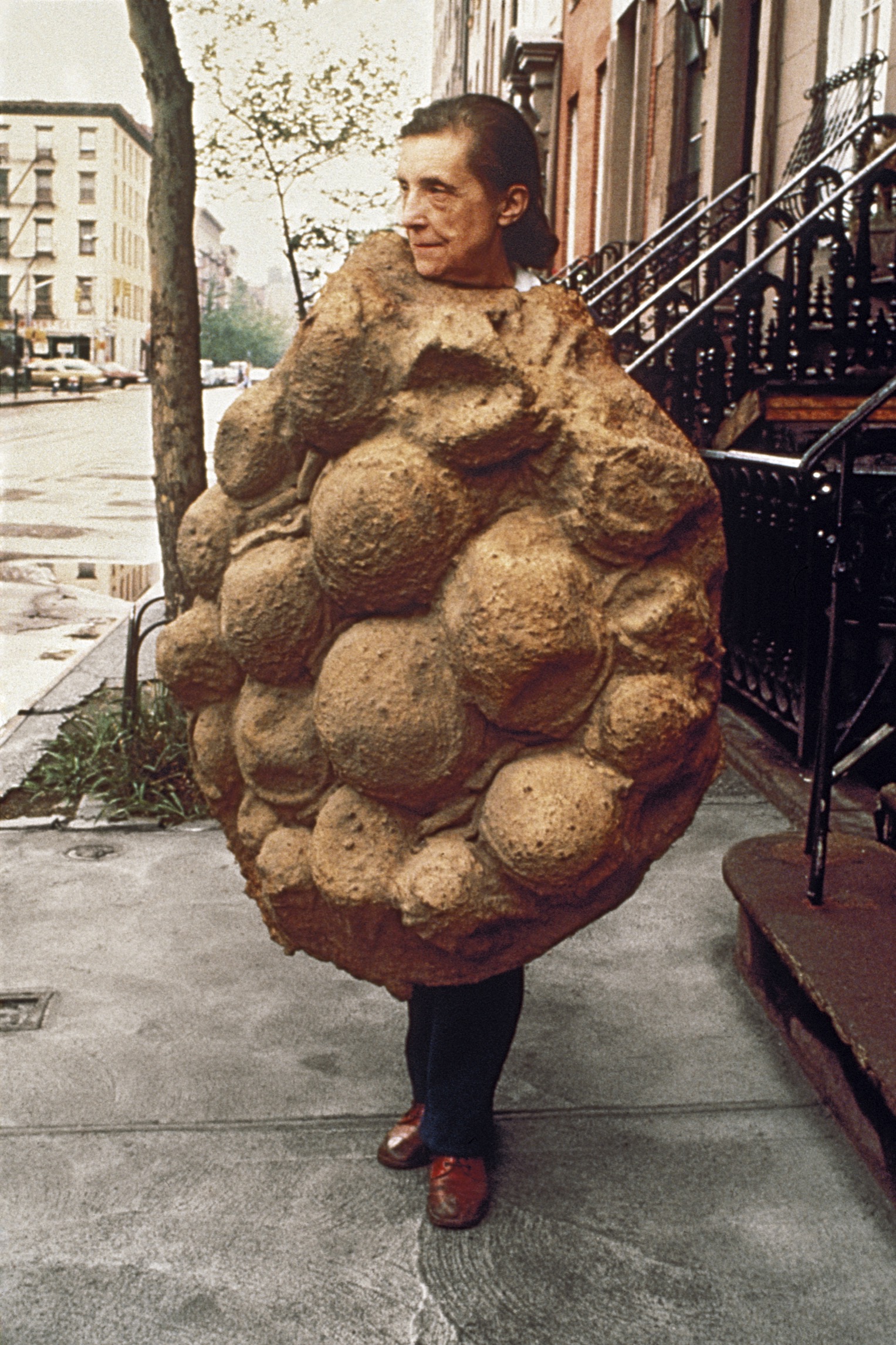 Louise Bourgeois in 1975 wearing her latex sculpture Avenza photographed by - photo 10