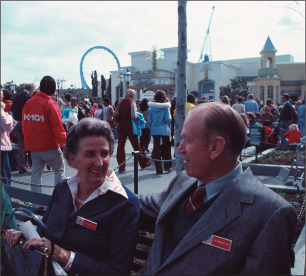 Alice and J Willard Marriott enjoy each others company outside The Hot Shoppe - photo 4