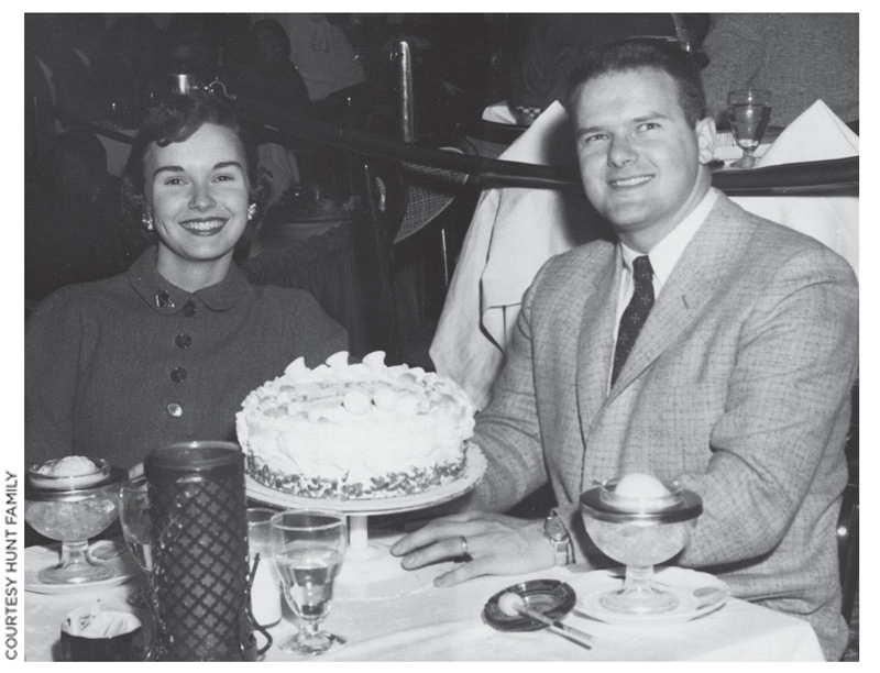 After their January 1956 marriage Lamar and Rose Mary traveled extensively - photo 4