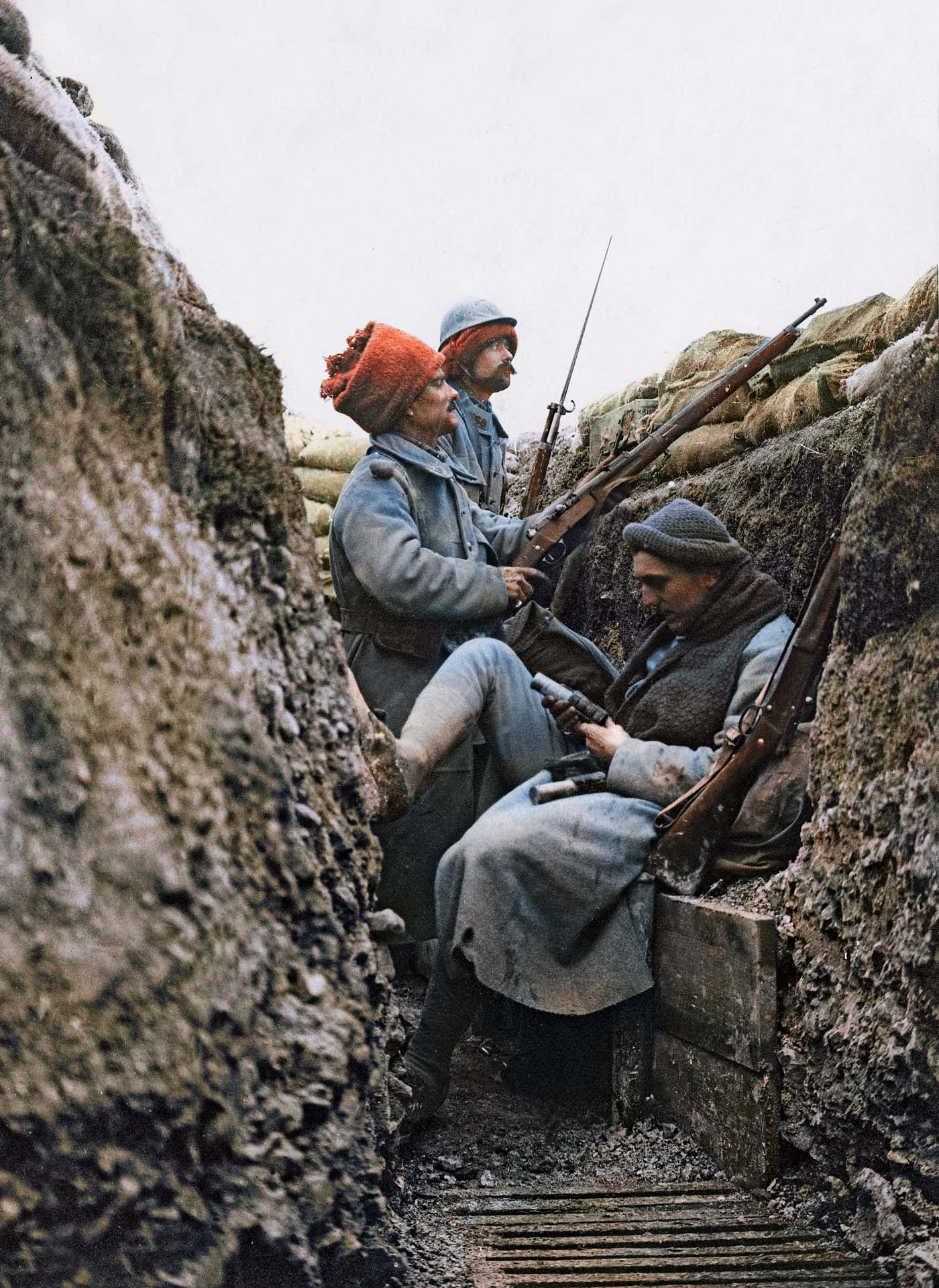 French soldiers in a trench on the Western Front during the First World War - photo 2