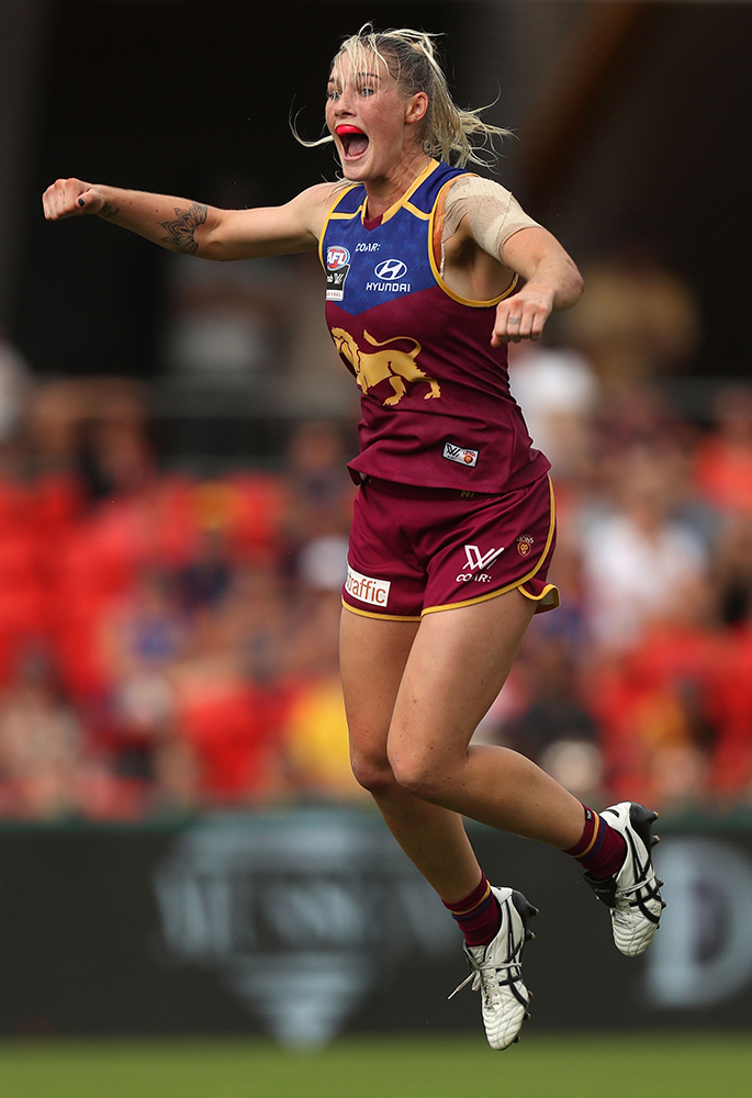 Proud in the pride ecstatic Tayla playing with the Lions in the 2017 Grand - photo 14