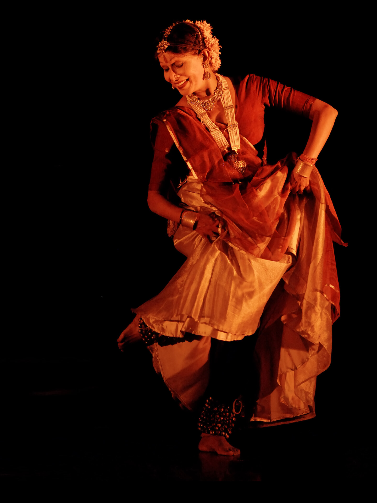 Illuminating INDIAN CLASSICAL DANCES THROUGH YOGA SHOVANA NARAYAN ANITA DUA - photo 2