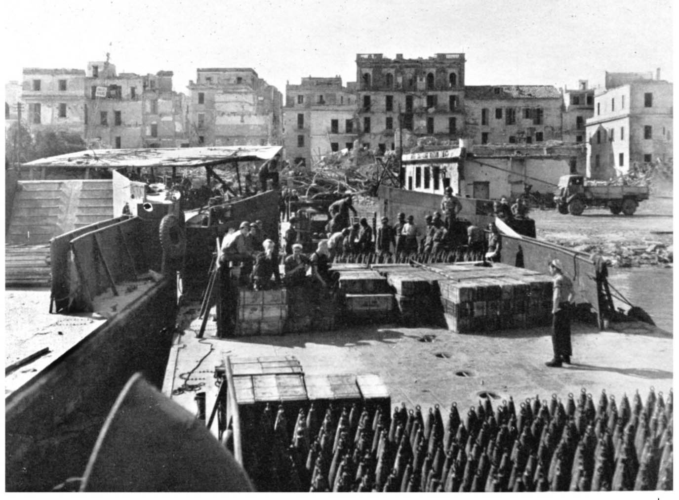 Ammunition being unloaded in Anzio harbour INTRODUCTION The battle of - photo 3