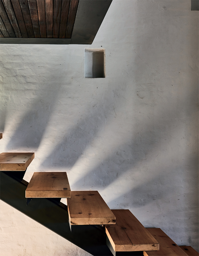 Eastern white pine stair treads in a loft in Brooklyn Foreword The first - photo 9