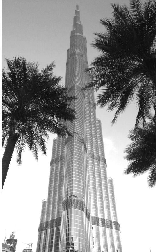 The magnificent Burj Khalifa MAP OF DUBAI CHAPTER 1 FIRST IMPRESSIONS I - photo 2