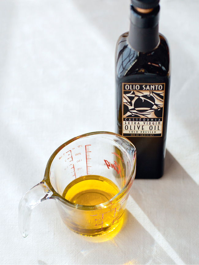 Olio Santo olive oil Tellicherry black peppercorns Diamond Crystal kosher - photo 4