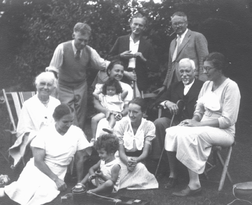 Family Reunion at La Clairire in 1935 Top left to right Andr Jacques and - photo 9