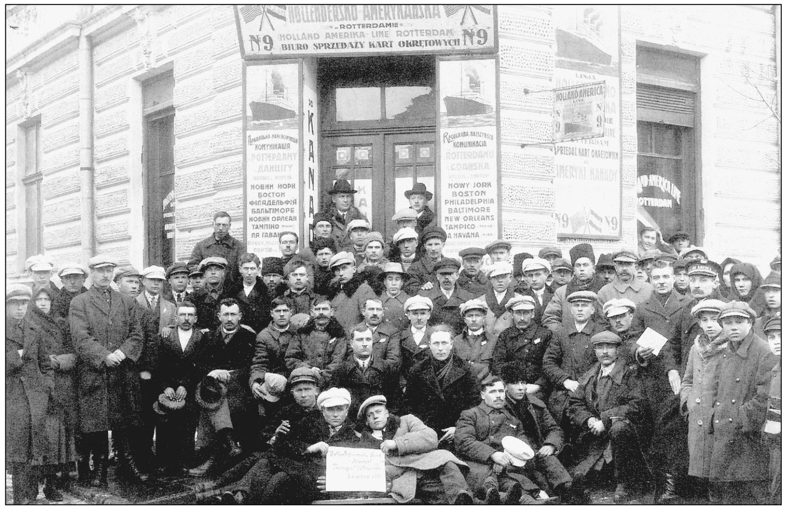 BULGARIANS FOR AMERICA A group of Bulgarian emigrants pose before the offices - photo 3