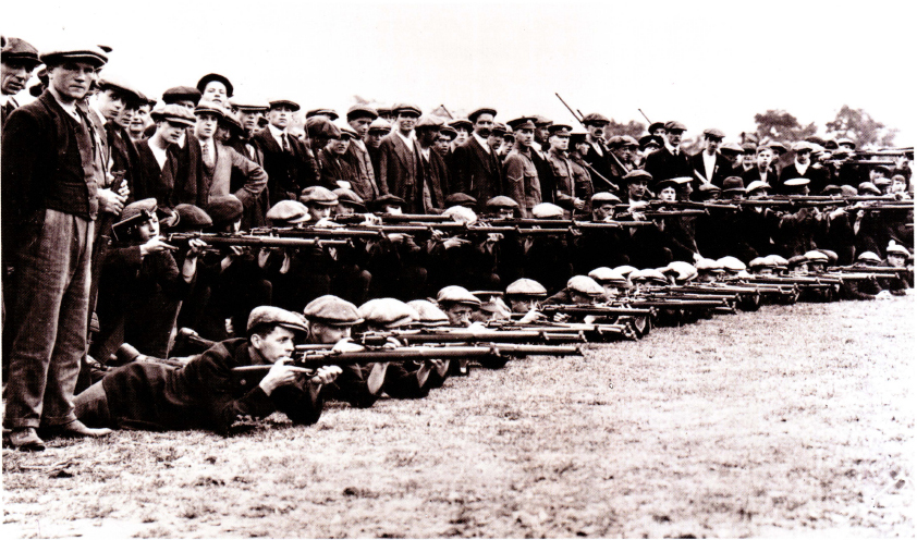 Recruits of the Lincolnshire Regiment in training September 1914 Brookes - photo 2