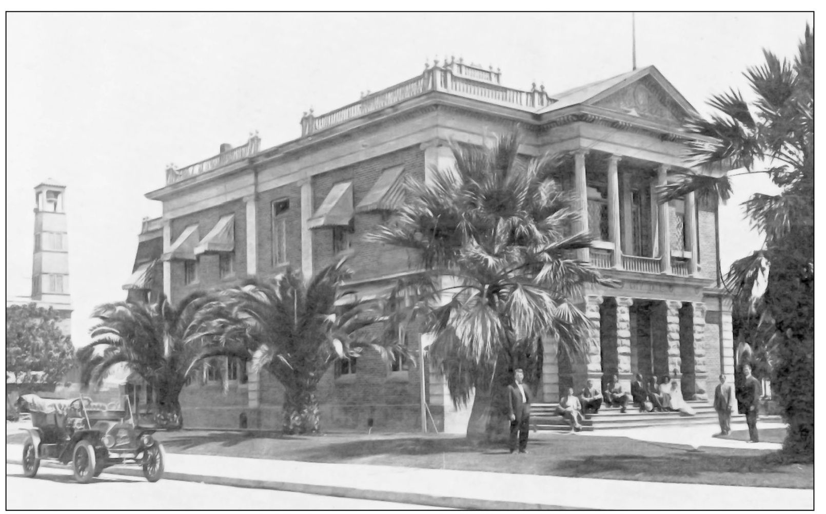Seen here is city hall about 1909 with the fire alarm bell in the background - photo 6
