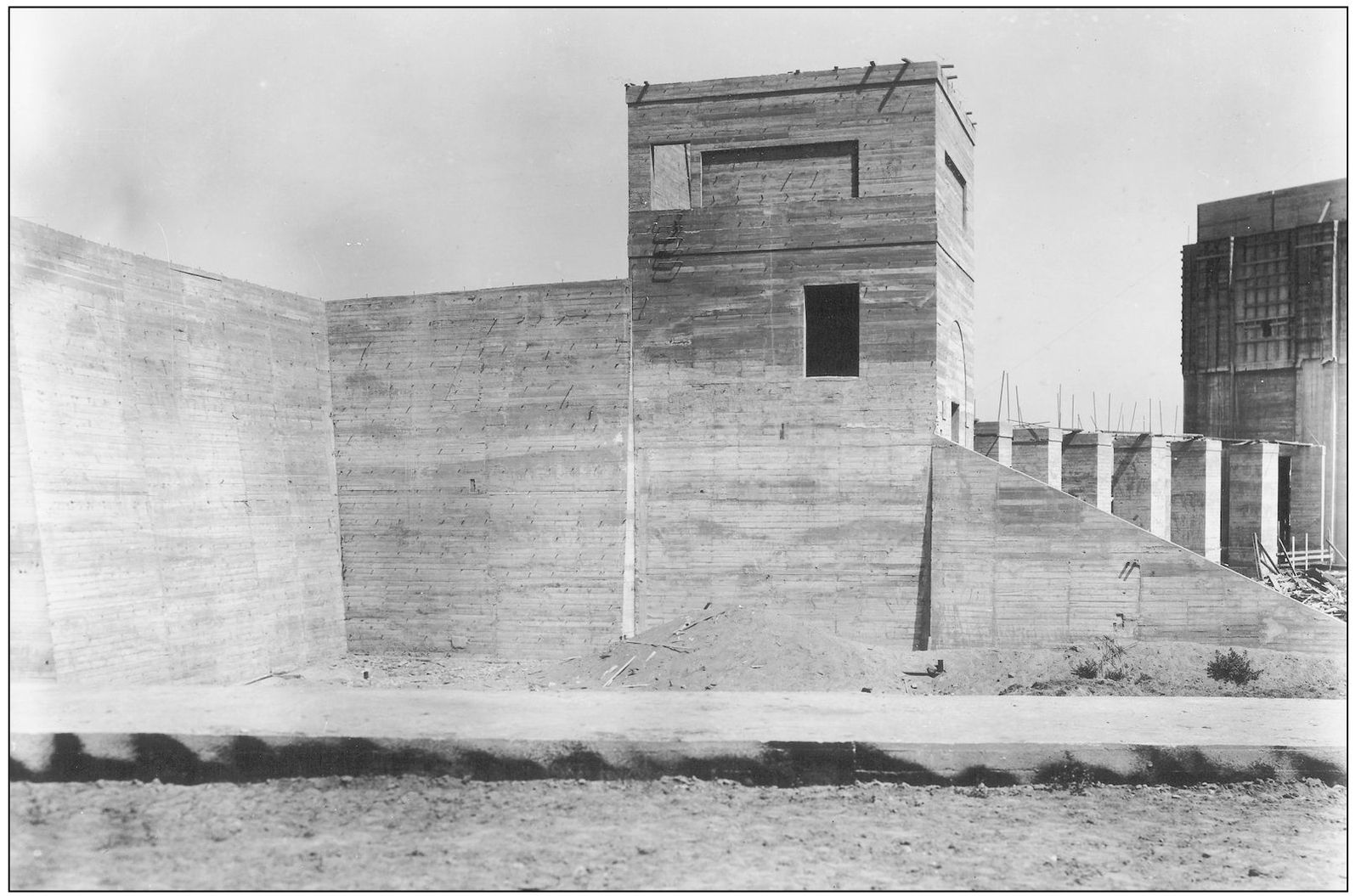 PERISTYLE CONSTRUCTION 1921 DECEMBER 1921 This shot looks west from - photo 5