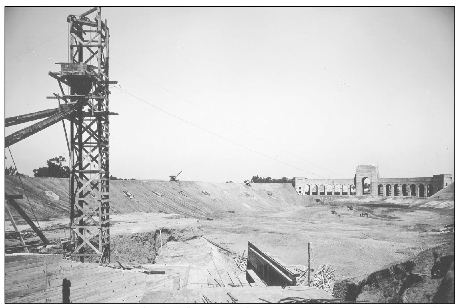 WINTER 1922 It was originally called the Los Angeles Memorial Colosseum as a - photo 9