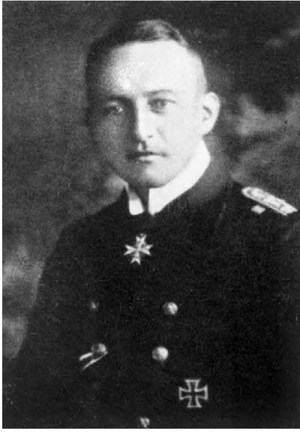 14 Captain Walther Schwieger the commander of the U-20 Following the sinking - photo 16