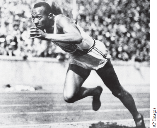 Jesse Owens took up lodgings in Battles townhouse after Owens stunned Adolf - photo 9