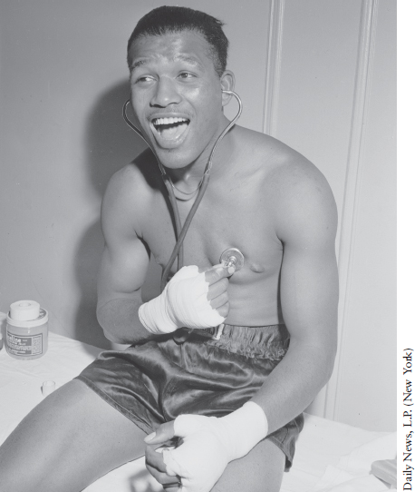 Battle mentored young Sugar Ray Robinson and remained the champs friend for - photo 14