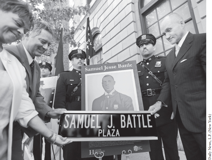 Battles grandson Tony Cherot second left with Councilwoman Inez Dickens - photo 17