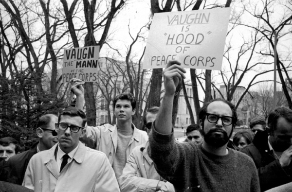 Protesters at the University of Wisconsin Madison With hundreds of people in - photo 6