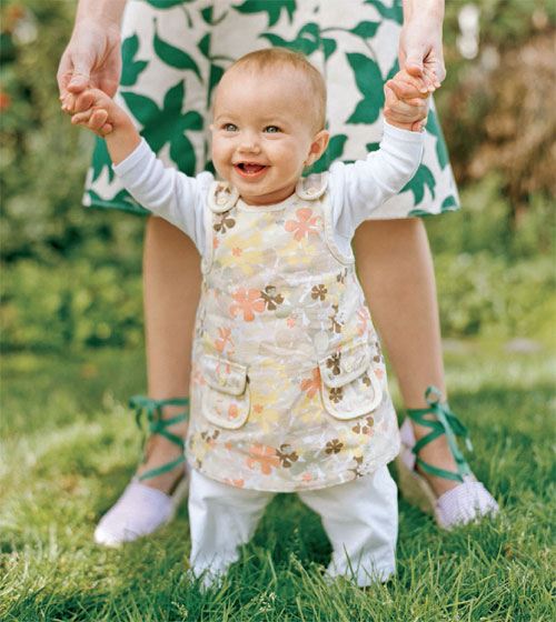 About this book Of the many milestones of babys first year starting solids is - photo 4