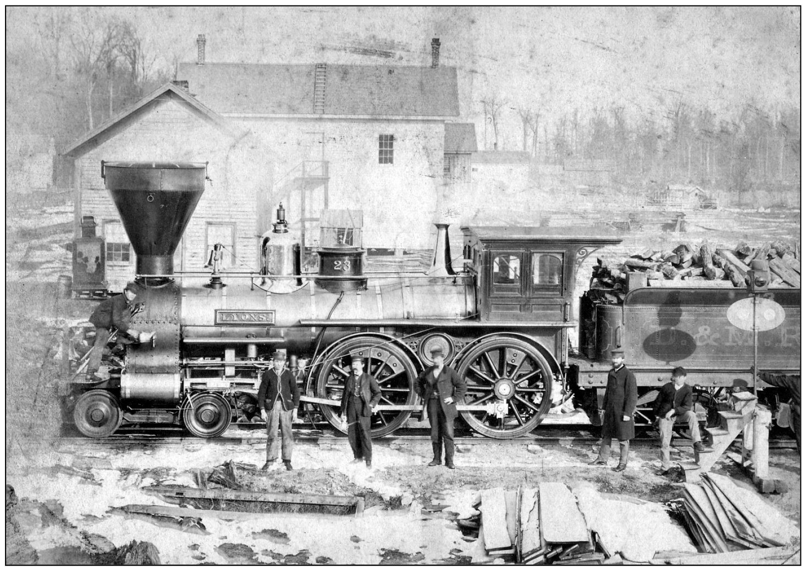 ONE OF THE FIRST TRAINS IN THE PORTLAND AREA This wood-burning Detroit - photo 3