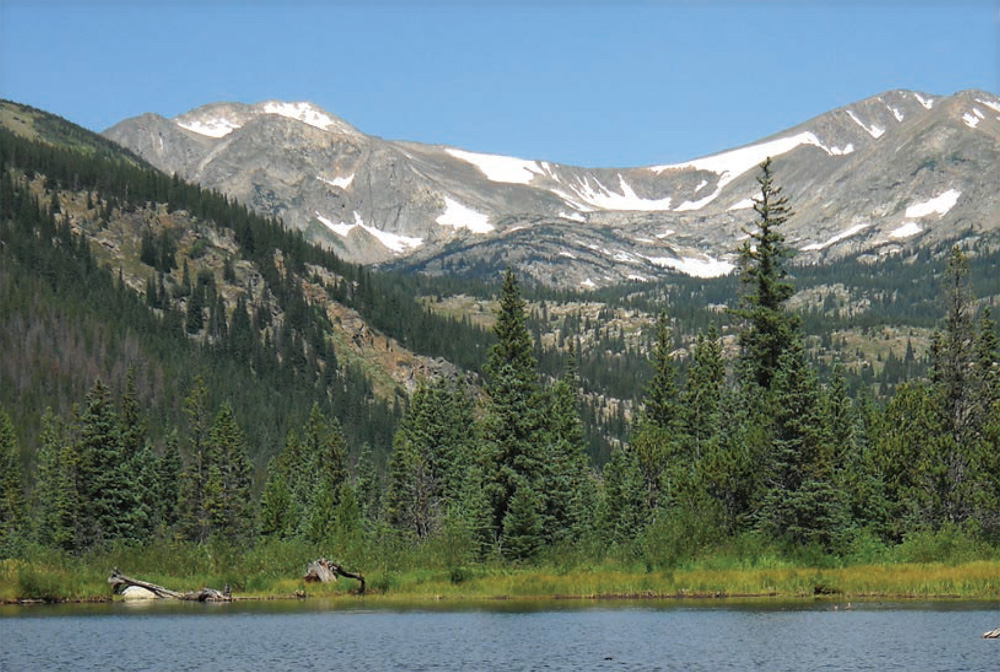 Scenic Lost Lake is a moderate hike for families with small children - photo 6