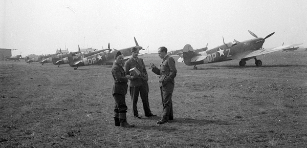 Few photographs exist of the 52nd FGs Spitfires in the ETO despite its three - photo 4