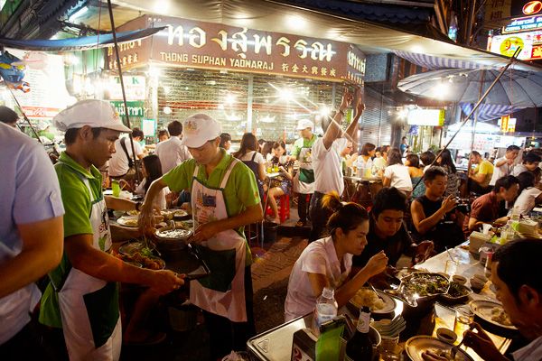 STREET EATS IN CHINATOWN FROEMEL KAPITZA GETTY IMAGES Bangkoks - photo 18