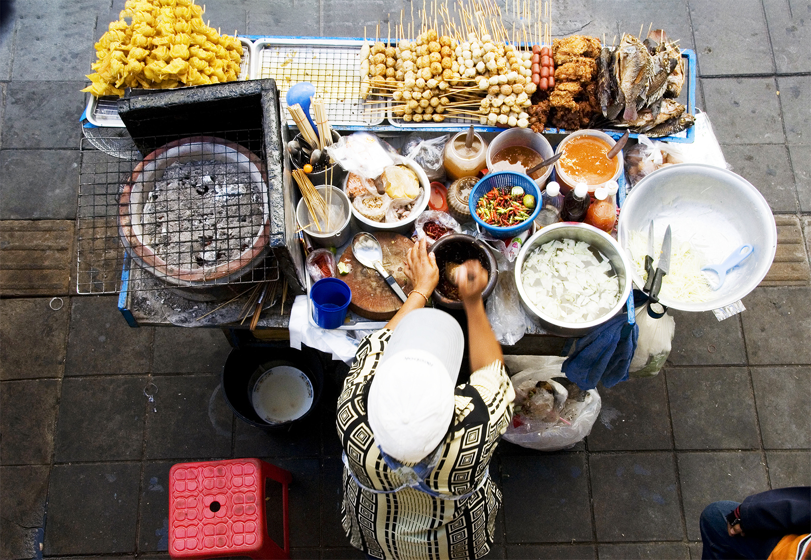 DESIGN PICSRAY LASKOWITZGETTY IMAGES Street Food Open-air markets and food - photo 15