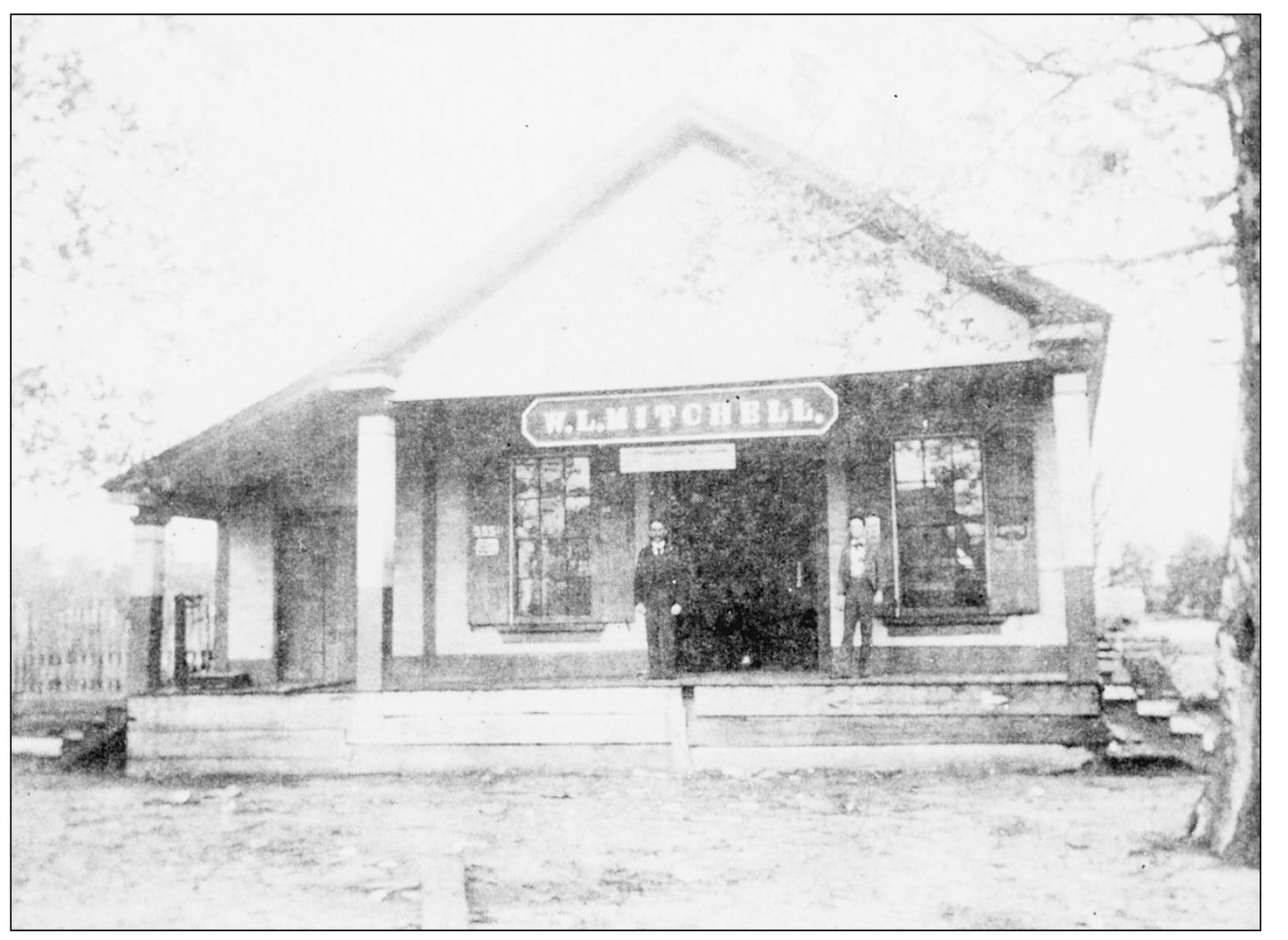 WL Mitchells store became the Pugh Brothers Store located next to the Cobb - photo 6