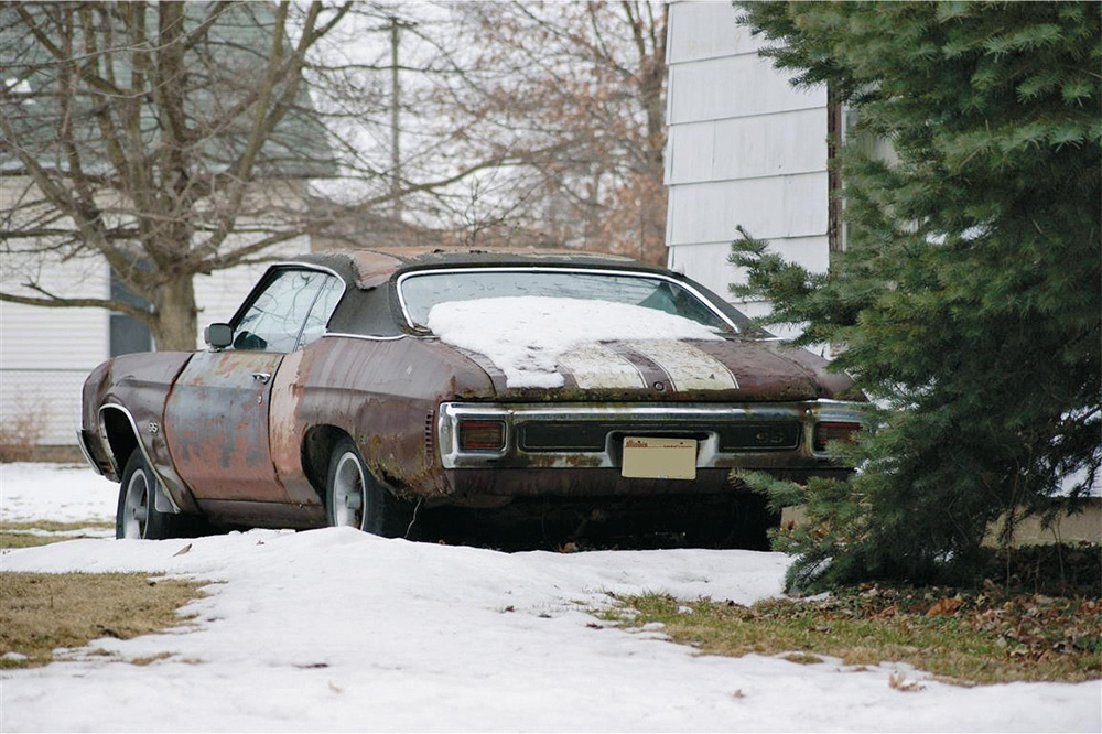 While I attended college I found this 1970 Chevelle SS sitting next to a home - photo 10